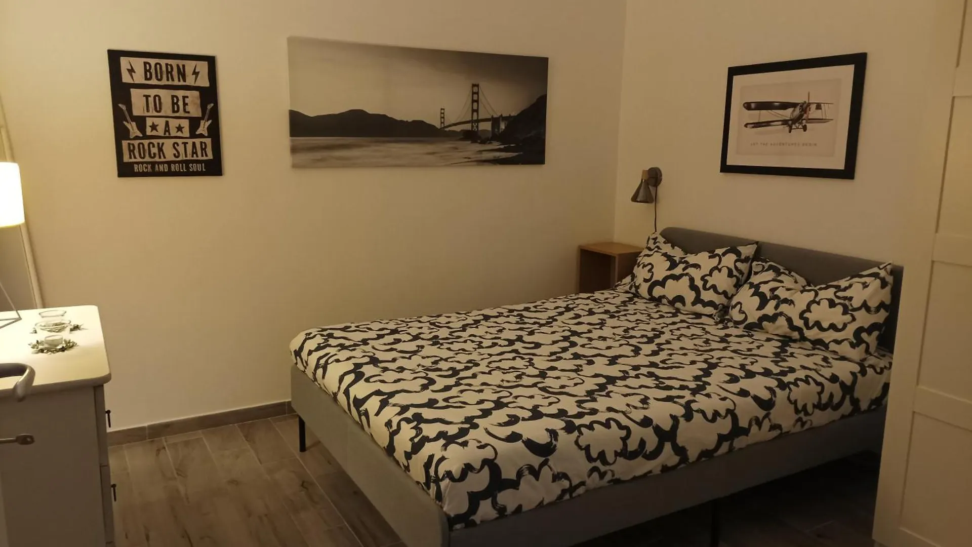 Sguardo Sul Duomo Apartment Naples 0*,  Italy